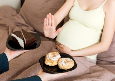 تجنبي هذه الأطعمة خلال فترة الحمل
